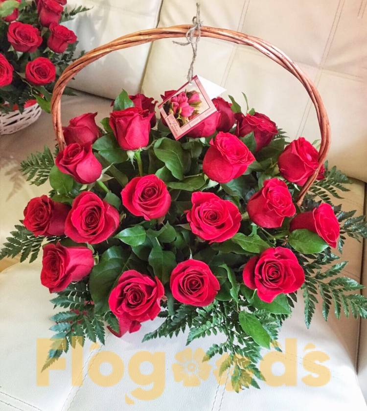 Корзина «Донна роза» за 12 292 руб.